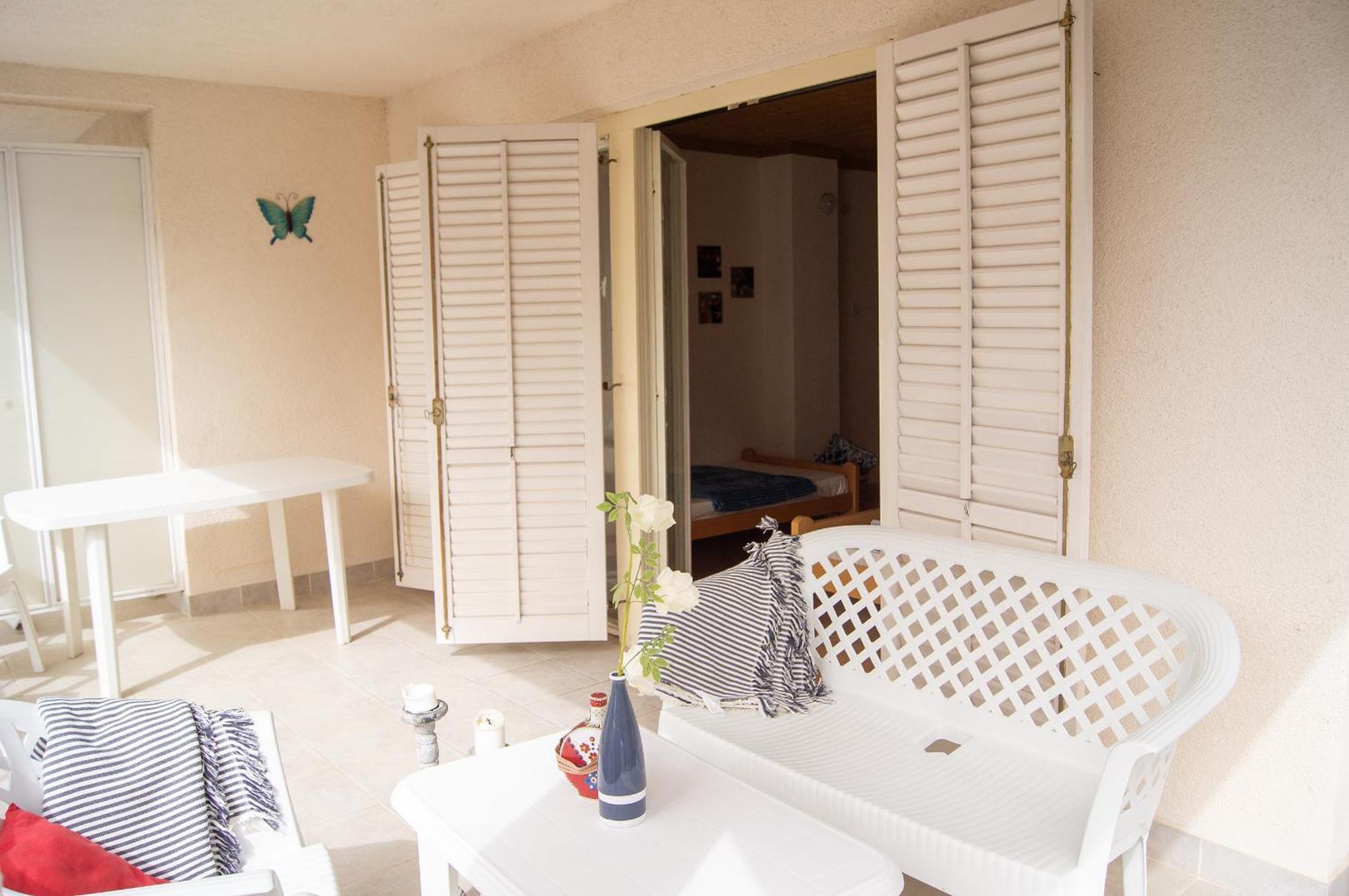 Villa Lakeview Paradise Пештани Экстерьер фото